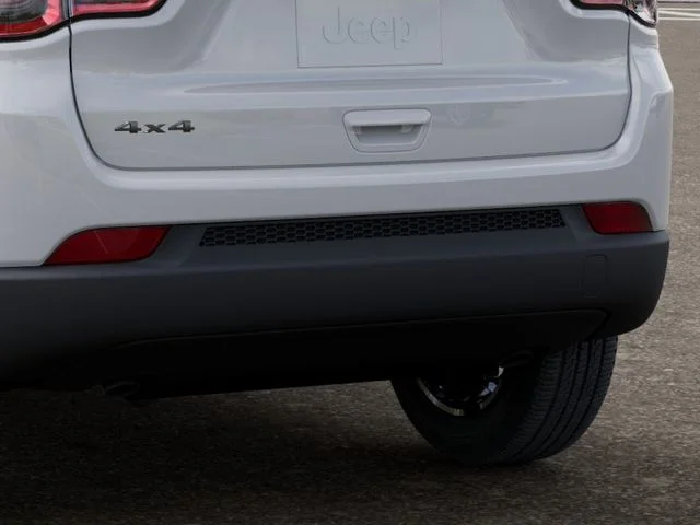 New 2026 Bright White Clearcoat Jeep Latitude image 14