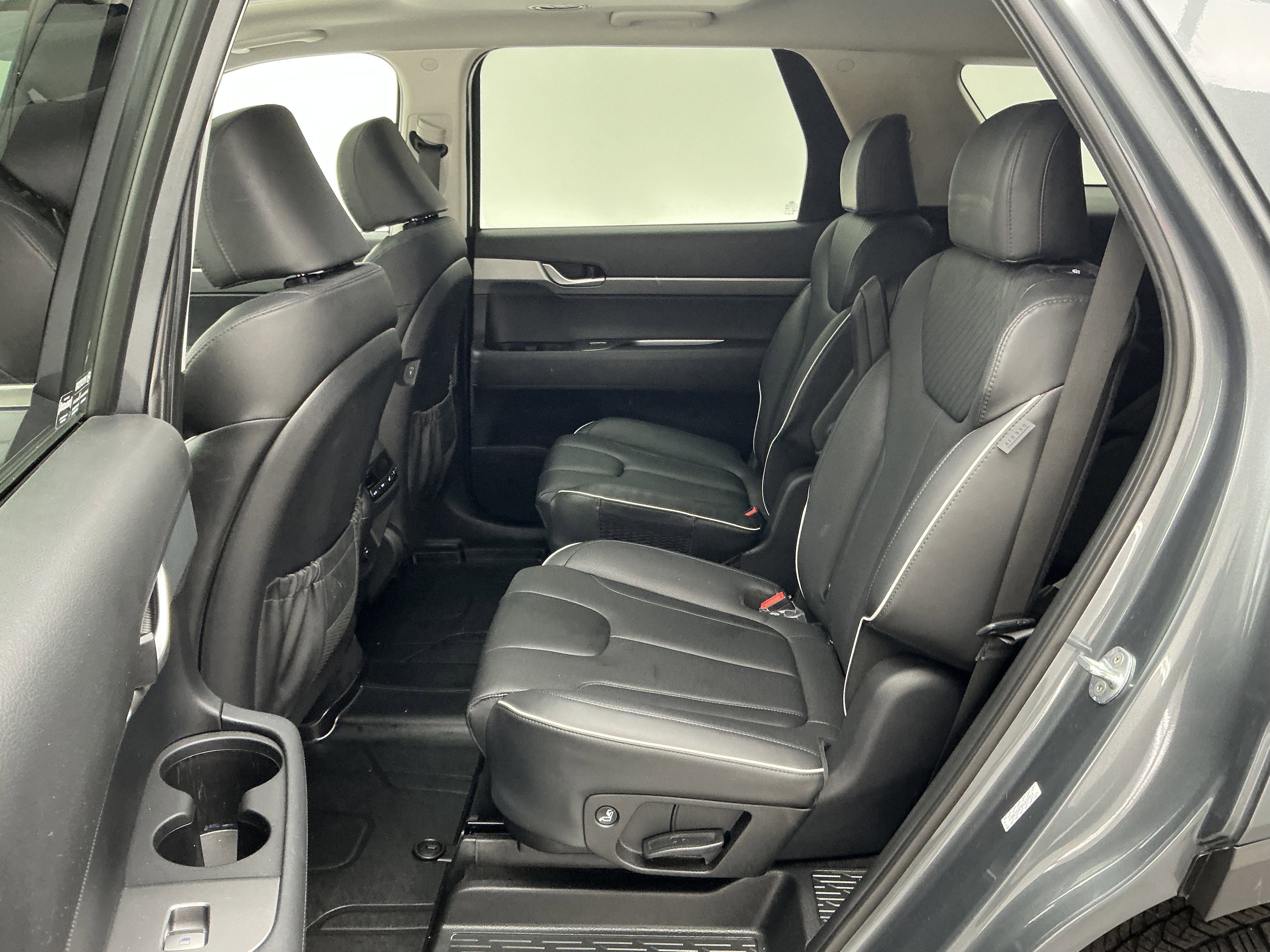 Certified Used 2023 Steel Graphite Hyundai XRT image 19
