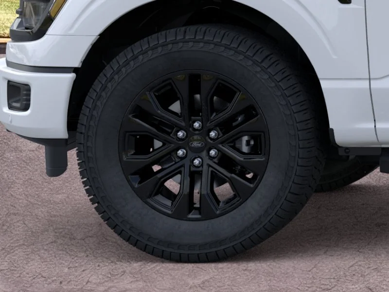 New 2026 Oxford White Ford XLT image 19
