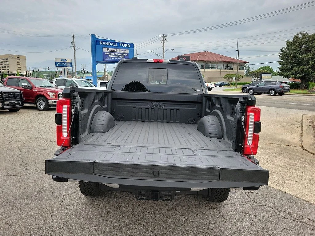 New 2026 Agate Black Metallic Ford F-250® Lariat® image 8
