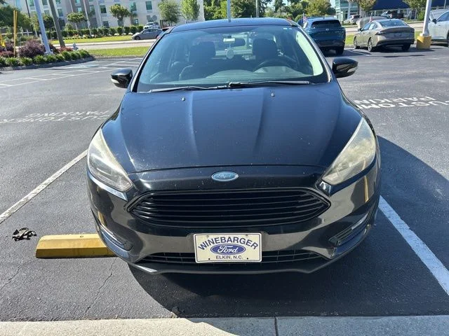 Used 2016 Black Ford SE image 2