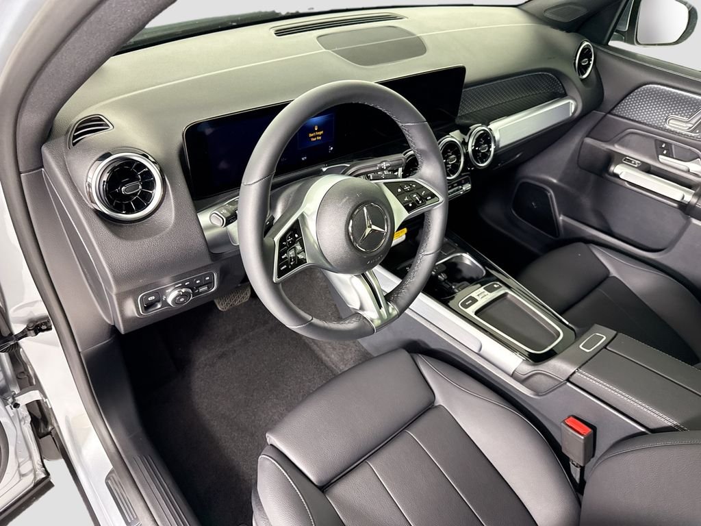 New 2026 Cirrus Silver Metallic Mercedes-Benz GLB 250 image 9
