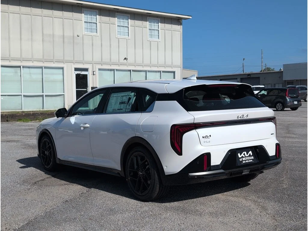 New 2026 Snow White Pearl Kia GT-Line Turbo image 3
