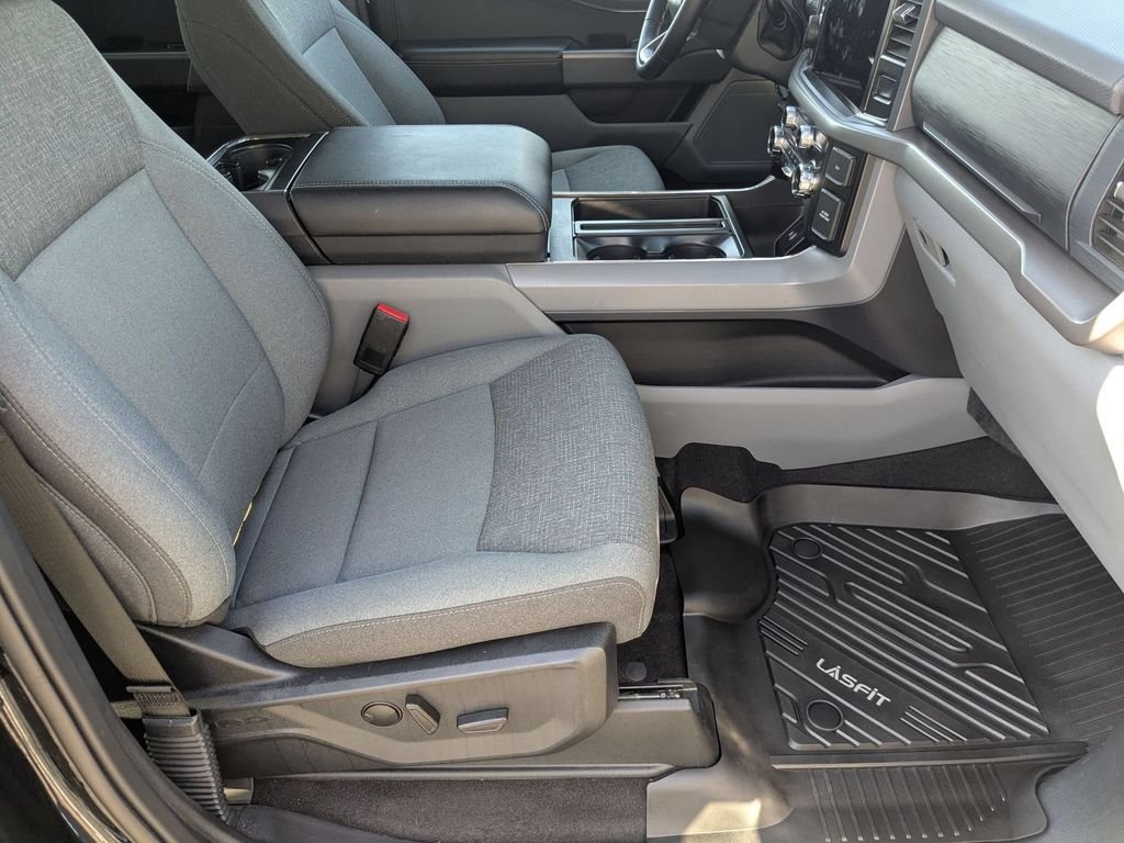 Used 2024 Black Ford XLT image 21