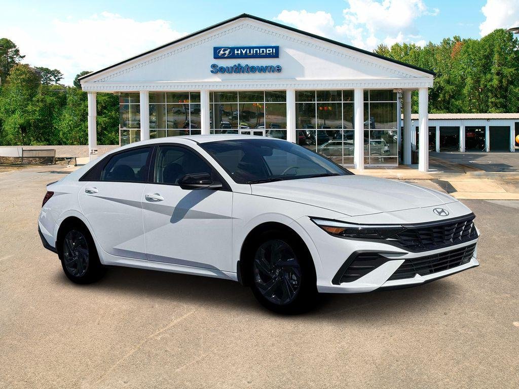 New 2026 White Hyundai SEL Sport Plus image 10