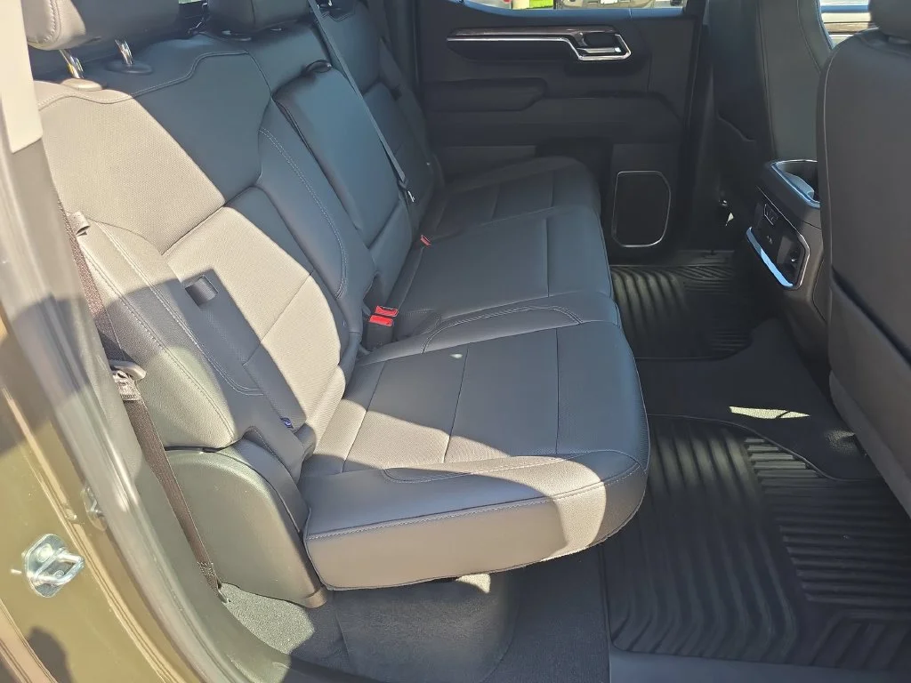 2023 Chevrolet Silverado 1500 LTZ - Photo 28