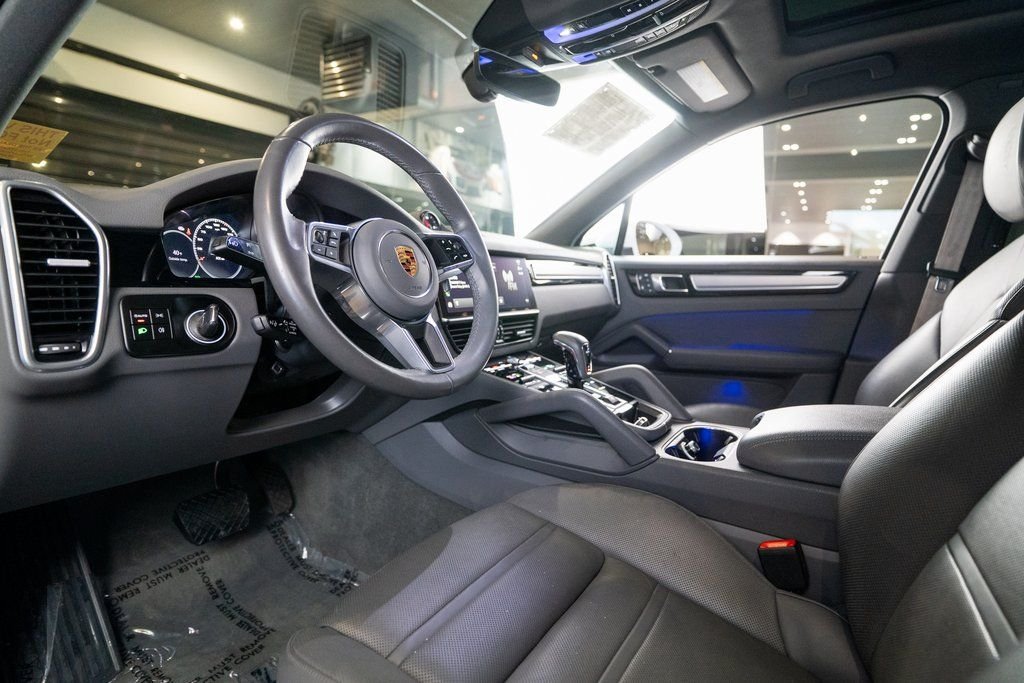 Used 2023 White Porsche Platinum Edition image 4