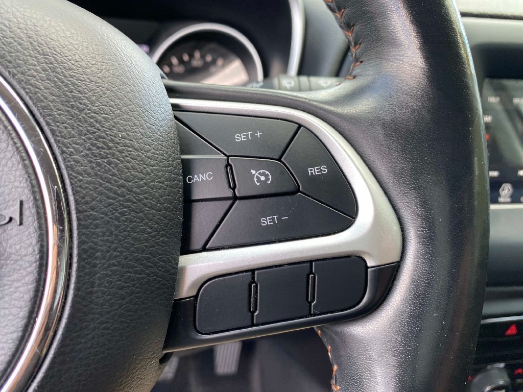 Used 2019 Black Jeep Latitude image 19