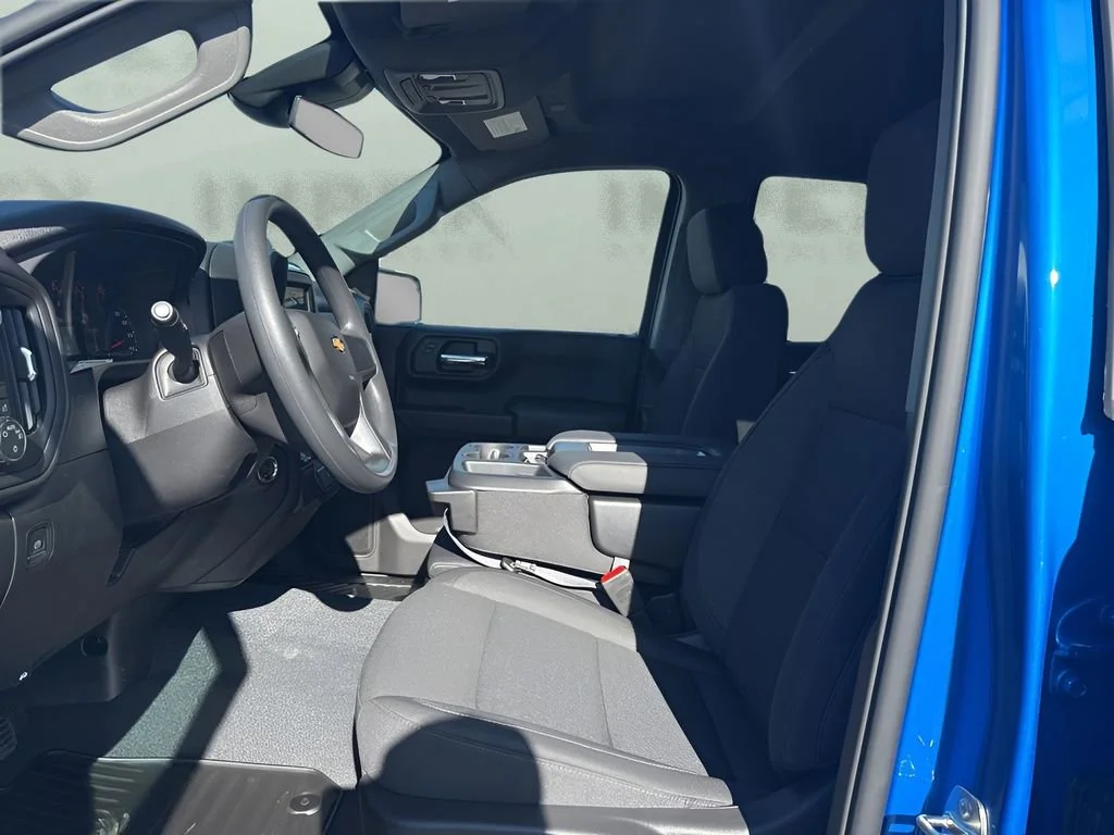 Used 2026 Riptide Blue Metallic Chevrolet Custom image 9