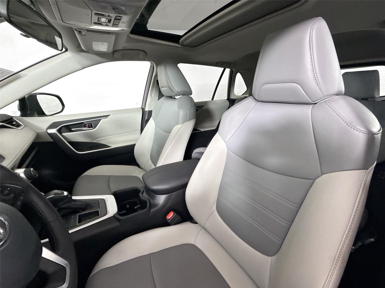 Certified Used 2025 Blueprint Toyota XLE Premium image 3
