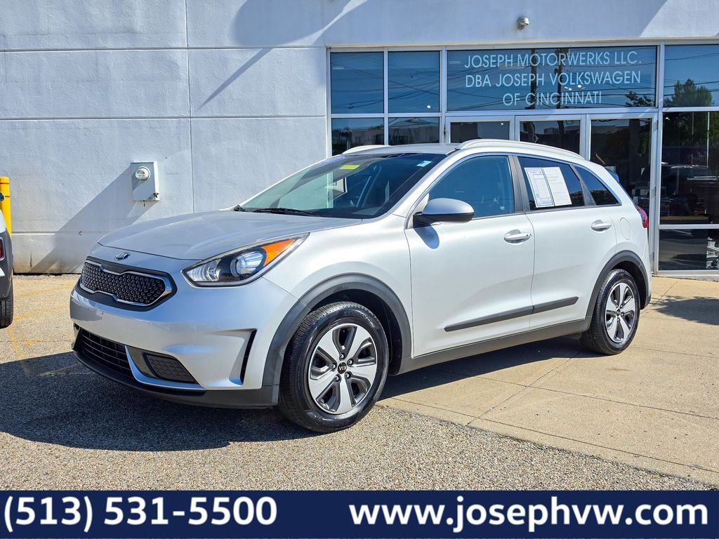 2017 Kia Niro LX's photo