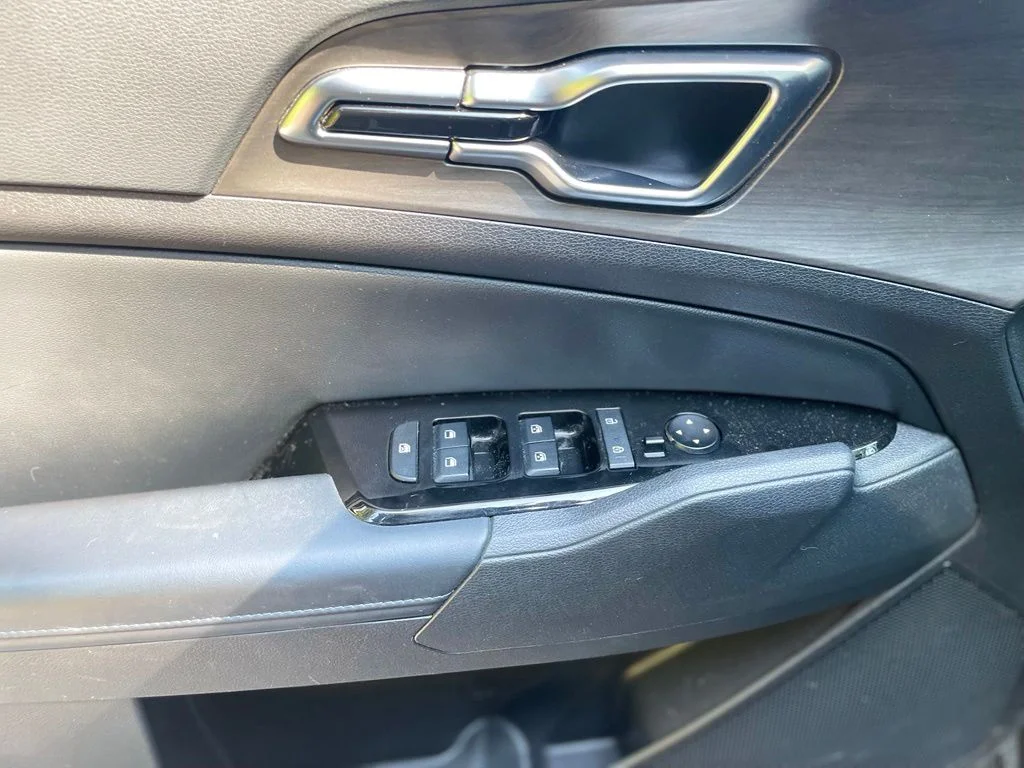 Used 2023 Gravity Gray Kia X-Line image 9