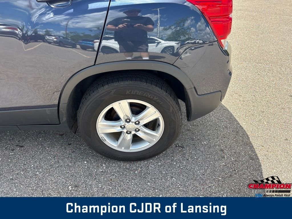 Used 2019 Blue Chevrolet LT image 28