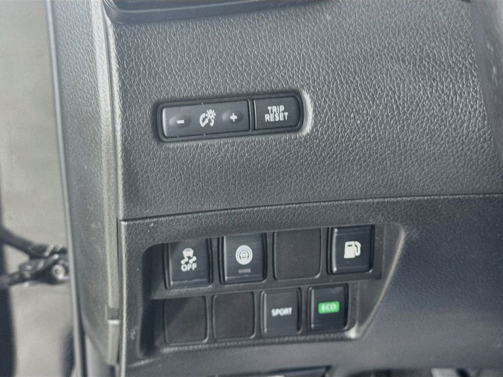 Used 2019 Magnetic Black Pearl Nissan S image 12
