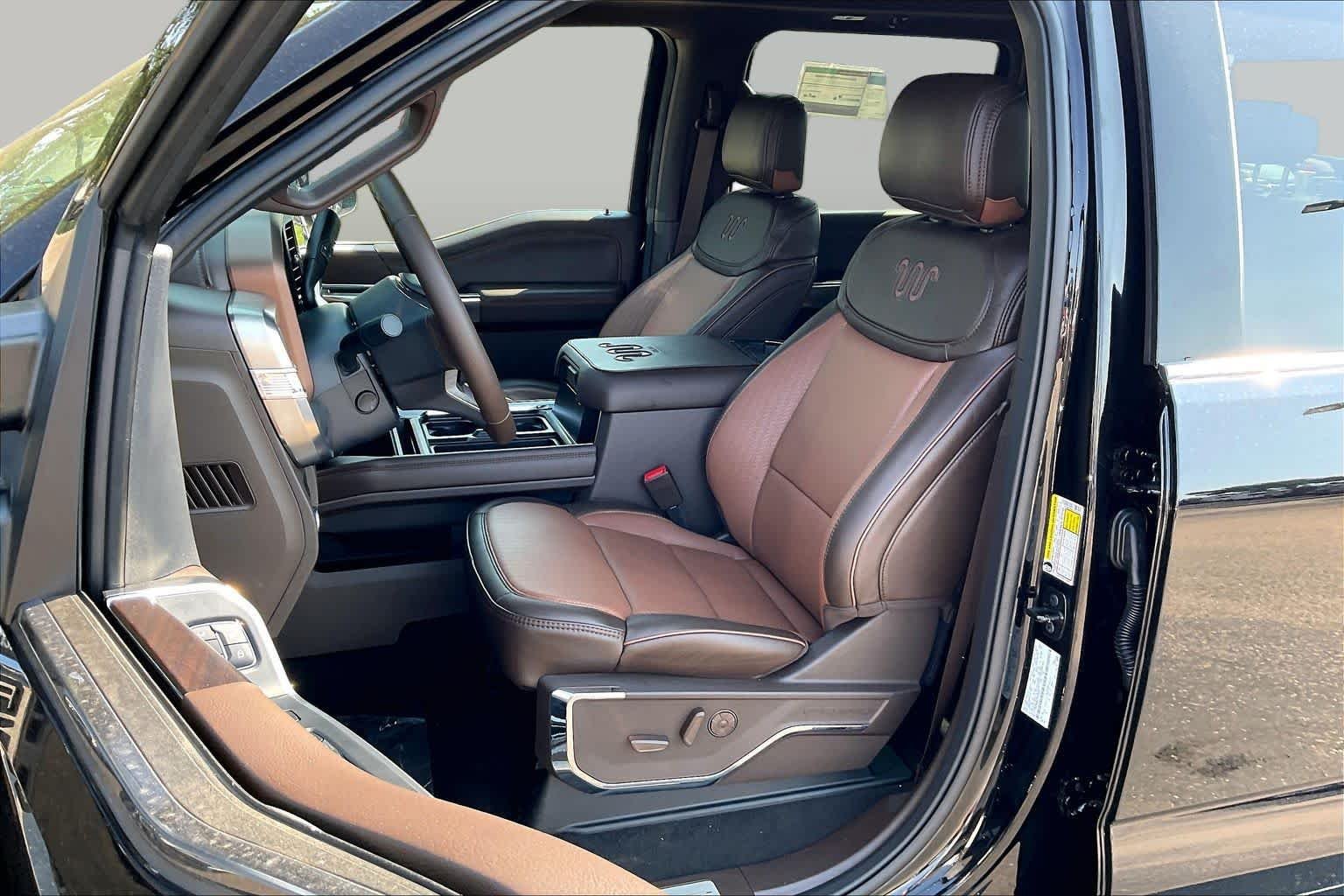New 2026 Agate Black Metallic Ford F-250® King Ranch® image 9