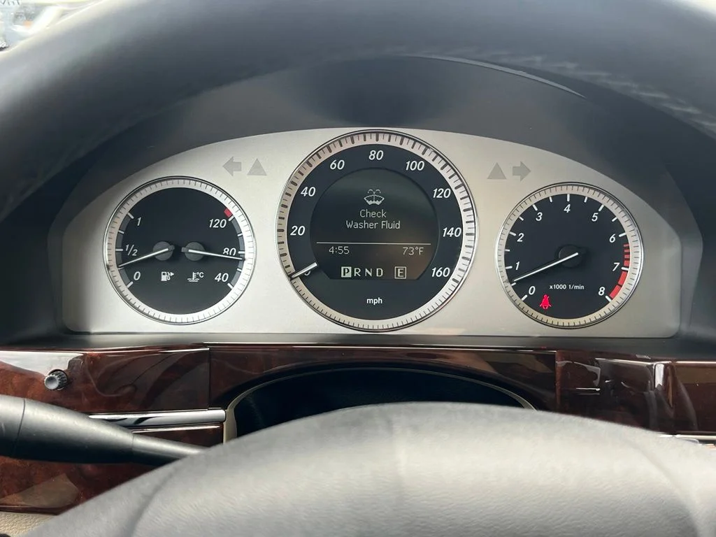 Used 2011 Arctic White Mercedes-Benz GLK 350 image 23