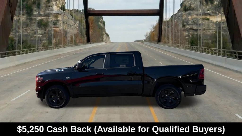 New 2026 Diamond Black Crystal Pearl-Coat Exterior Paint RAM Big Horn/Lone Star image 5