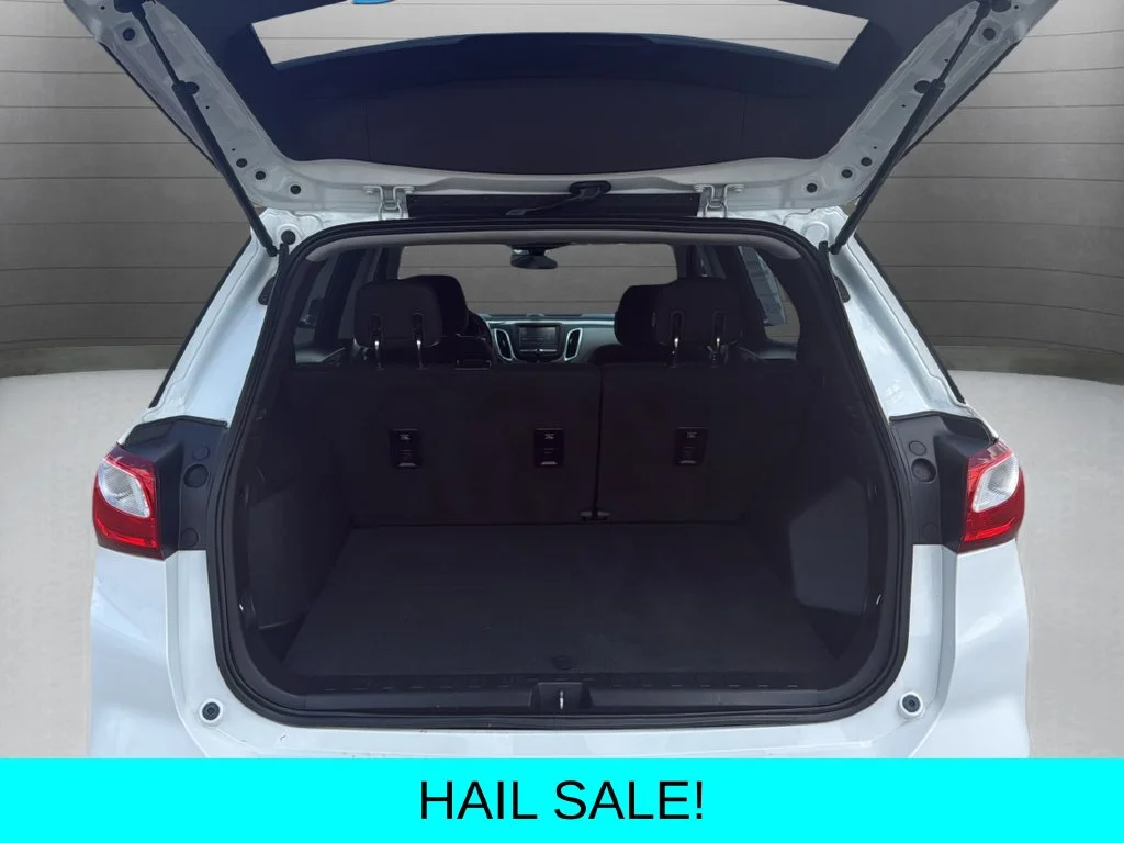 Used 2018 White Chevrolet LS image 24