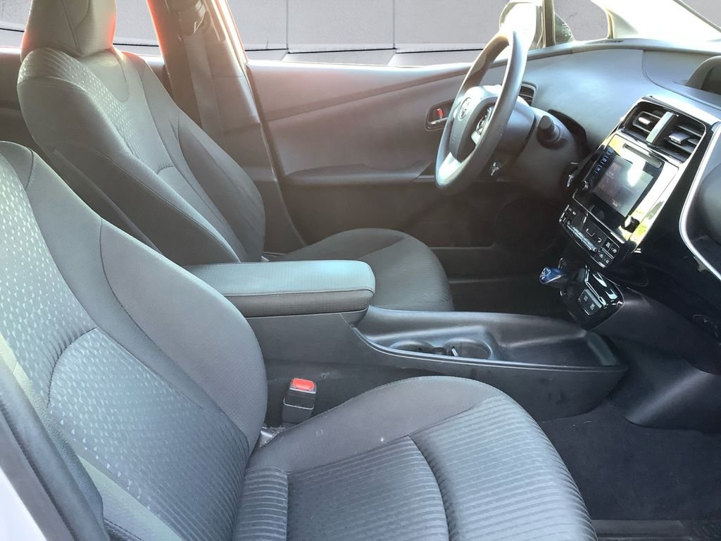 Used 2018 Silver Toyota Two Eco image 13