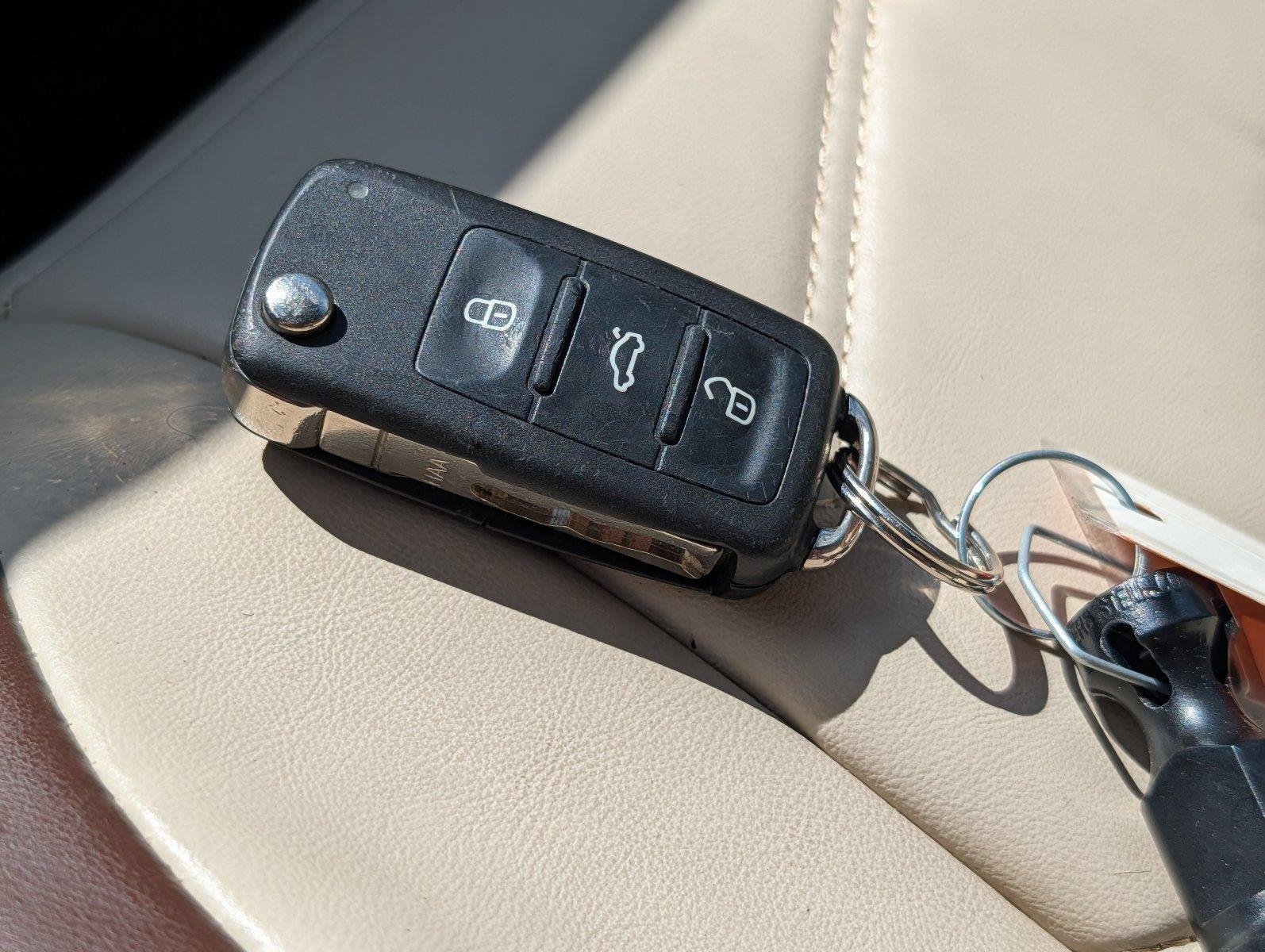 Used 2013 Black Oak Brown Metallic Volkswagen Lux image 20