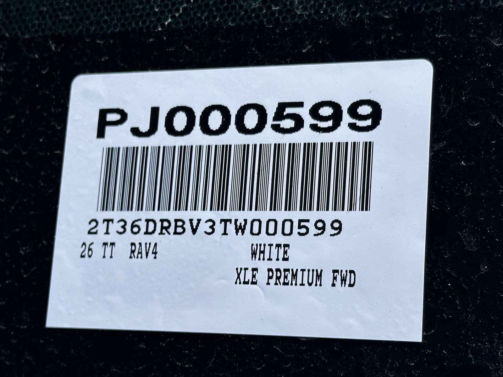 Certified Used 2026 Ice Cap Toyota XLE Premium image 15