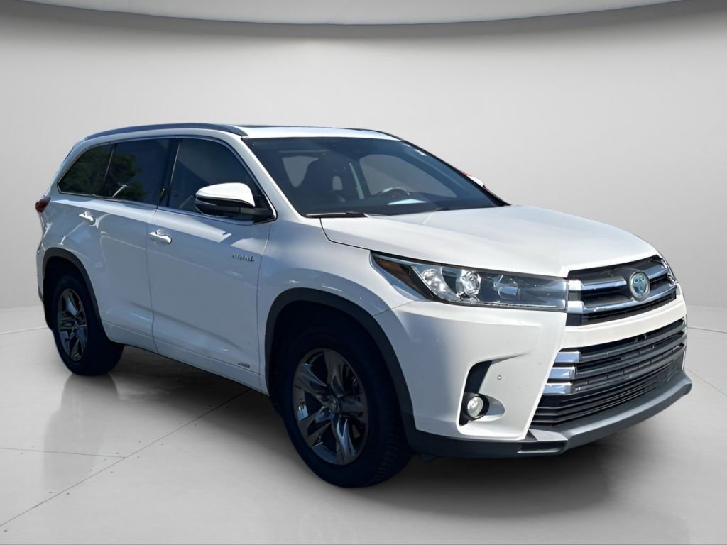 Used 2017 Blizzard Pearl Toyota Limited Platinum image 2
