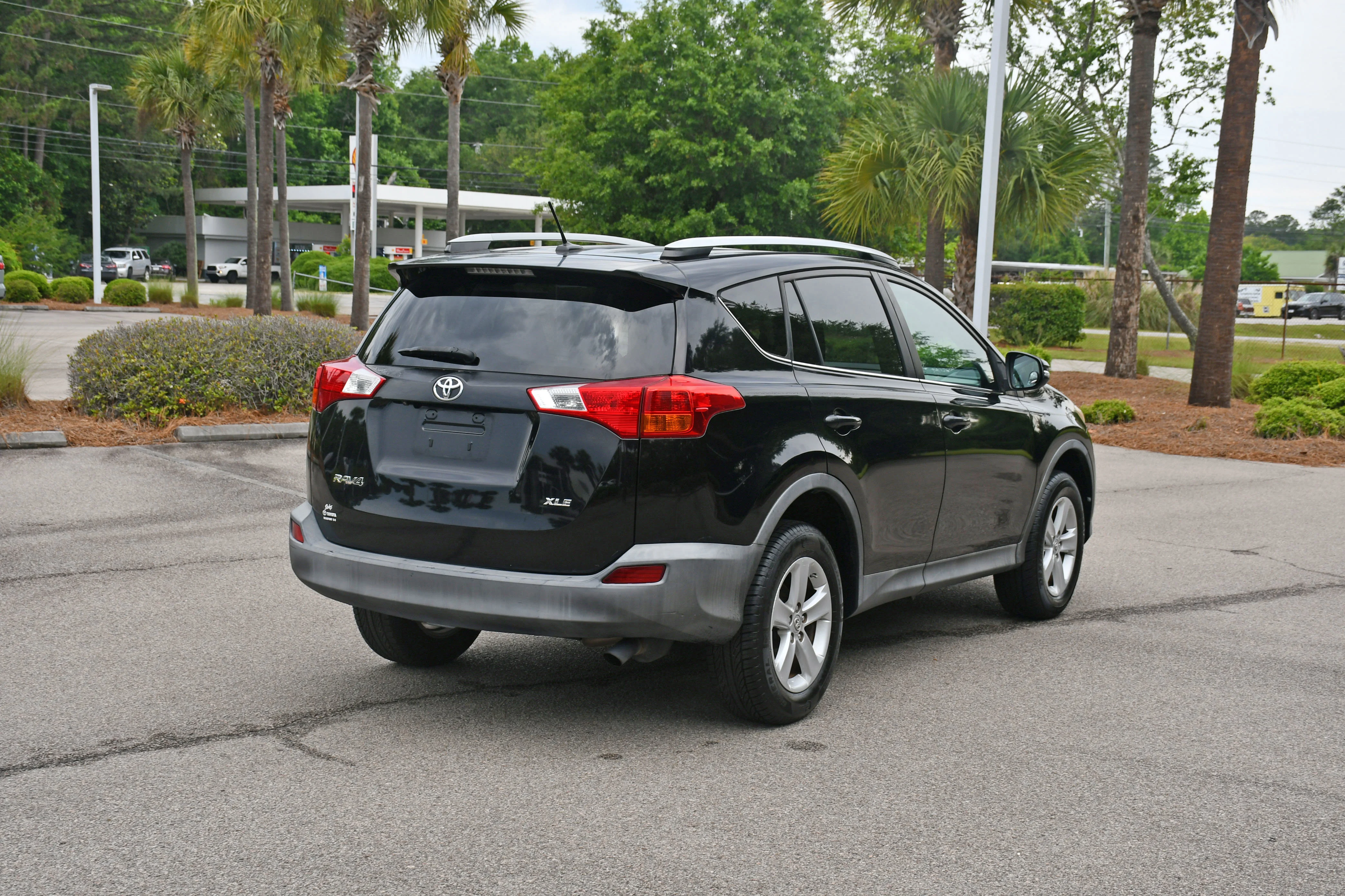 Used 2014 Toyota RAV4 XLE with VIN 2T3WFREV6EW110278 for sale in Bluffton, SC