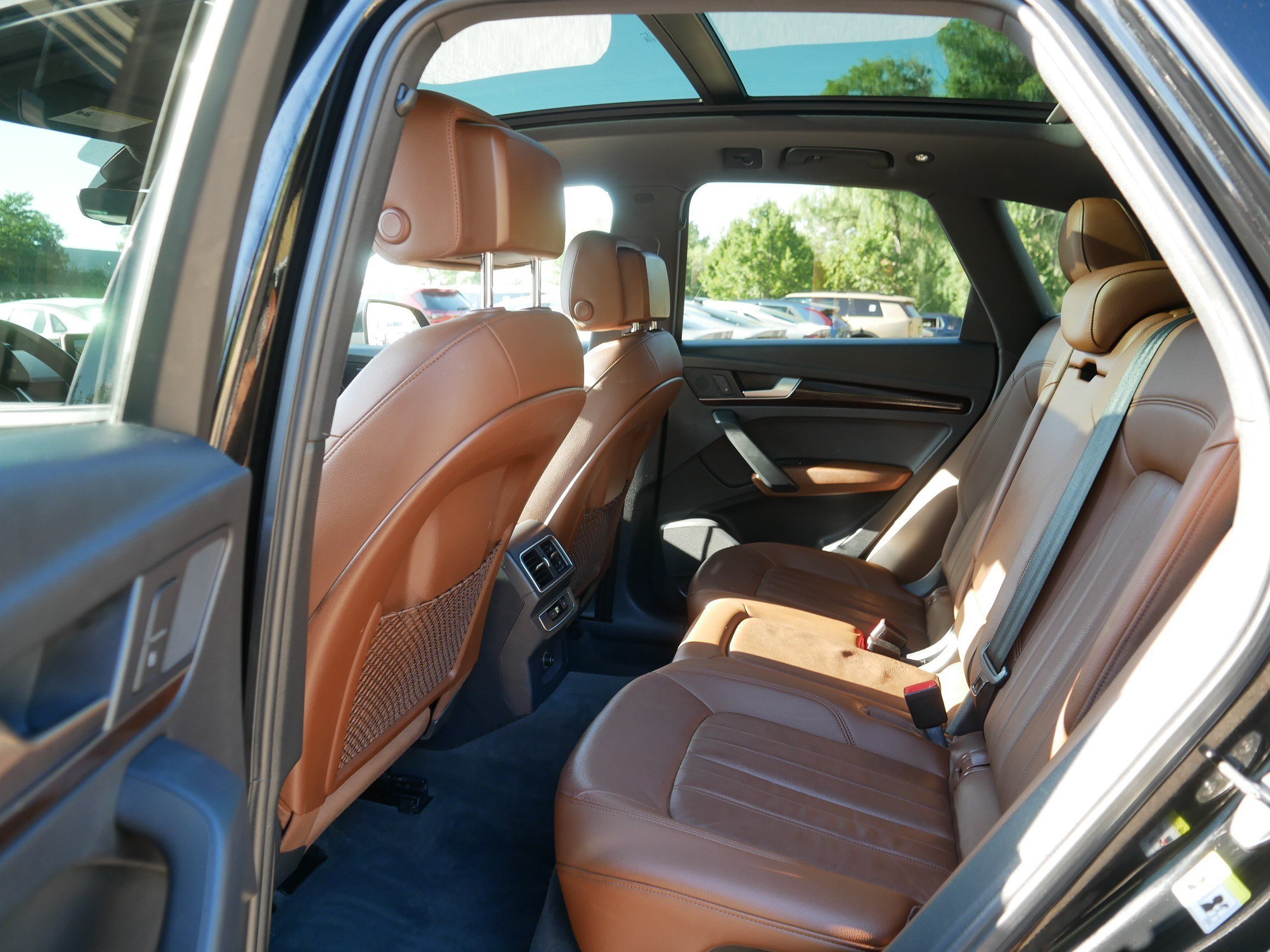 Used 2018 Black Audi Premium image 34
