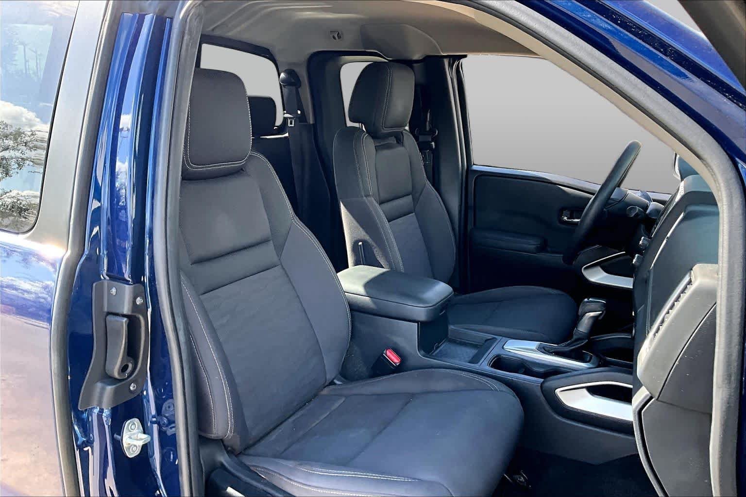 Used 2022 Deep Blue Pearl Nissan SV image 9