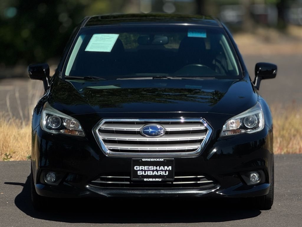 Used 2017 Crystal Black Silica Subaru 2.5i image 2
