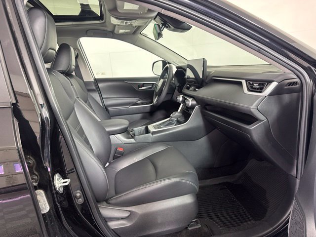 Used 2024 Black Toyota XLE Premium image 4