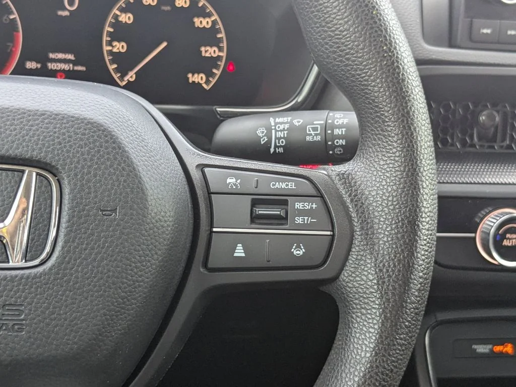 Used 2024  Honda LX image 26