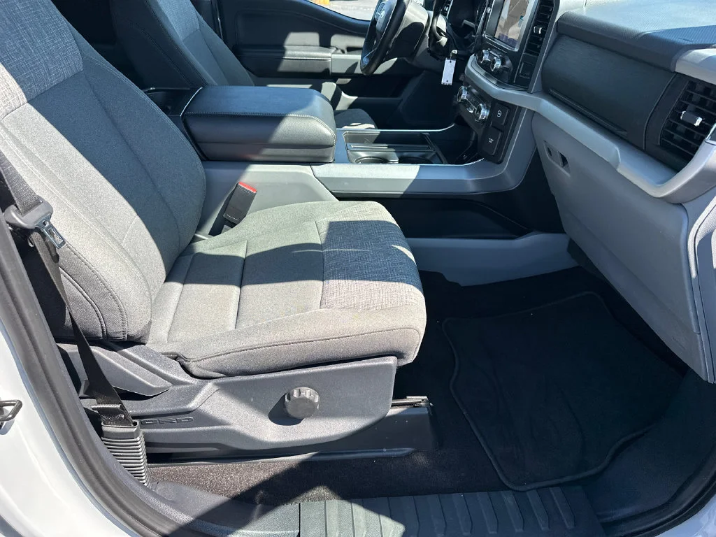 Used 2023 White Ford XLT image 13