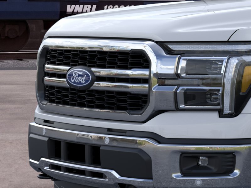 New 2026 Oxford White Ford Lariat® image 17