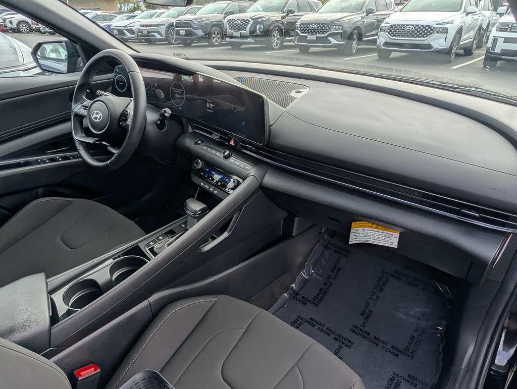 Certified Used 2025 Black Hyundai SEL Sport image 9