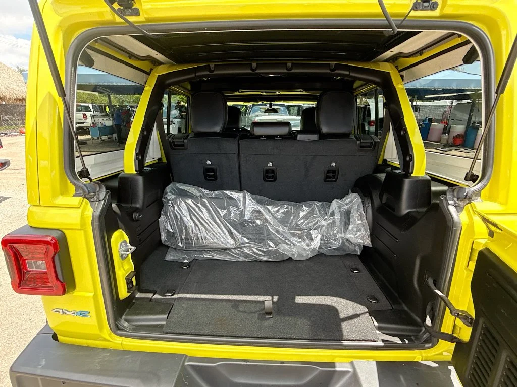 Used 2022  Jeep Unlimited Sahara 4xe image 29