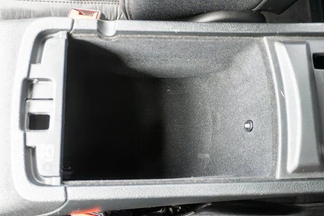 Used 2022 White Jeep Limited image 34
