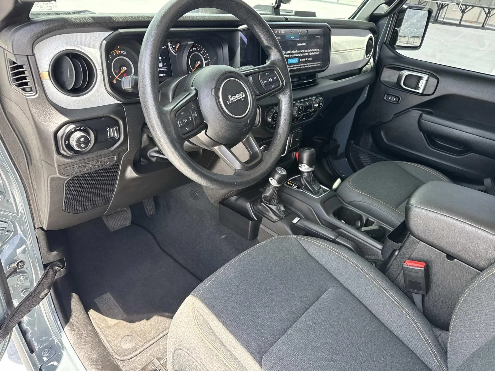 Used 2025 Anvil Clearcoat Jeep Nighthawk image 19