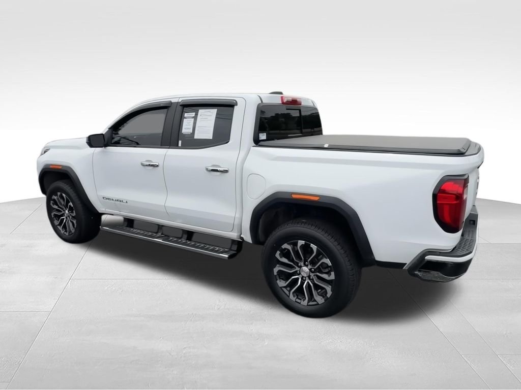 Used 2024 White GMC Denali image 6