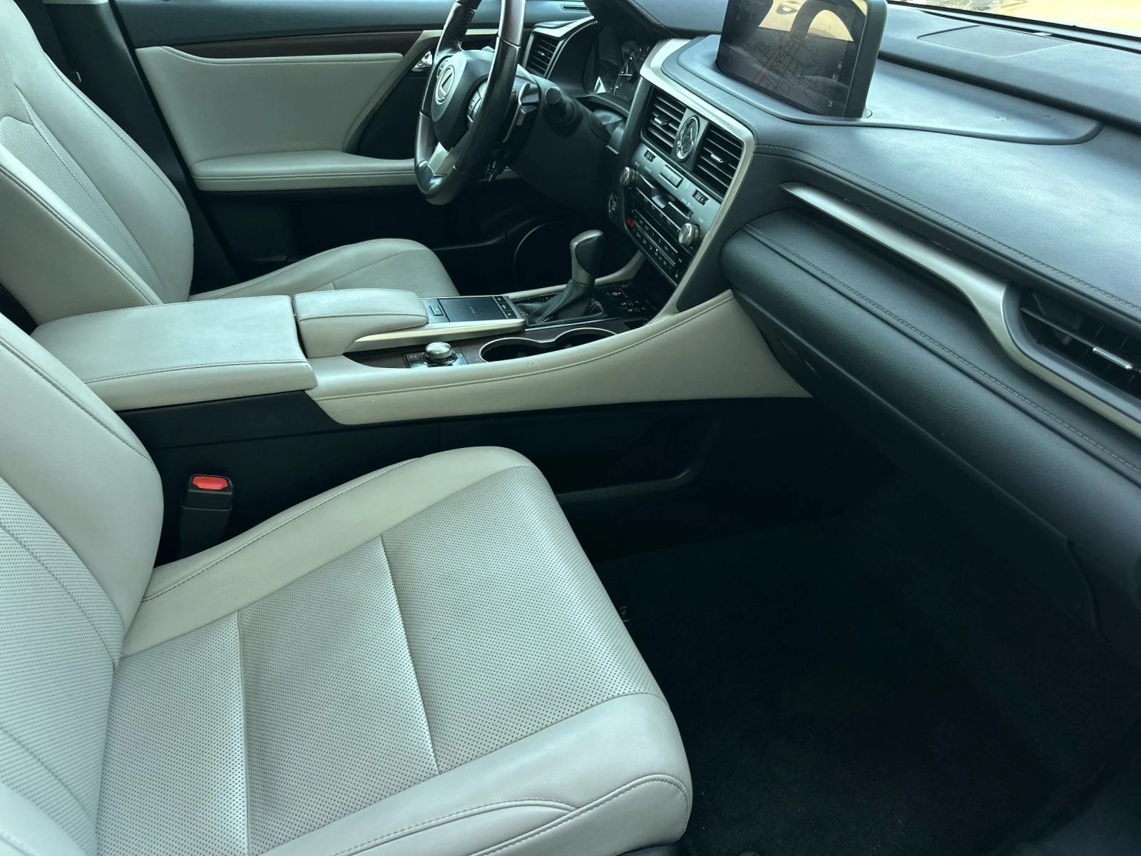 Used 2020 Gray Pearl Lexus 350 image 15
