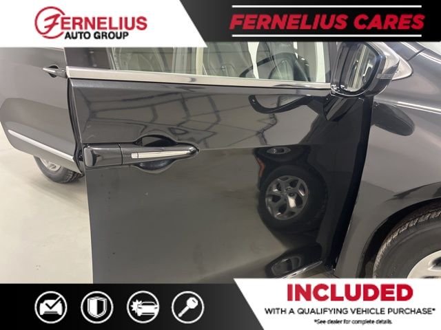 2023 Chrysler Pacifica Limited - Photo 14
