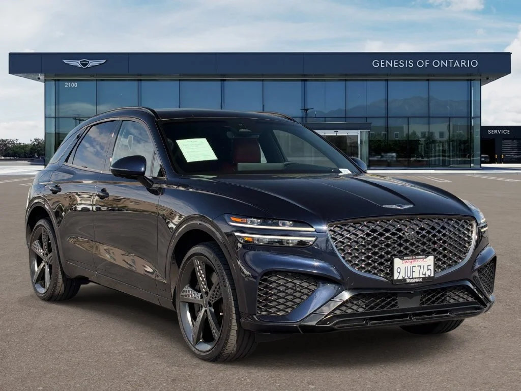 2023 GENESIS GV70 Standard