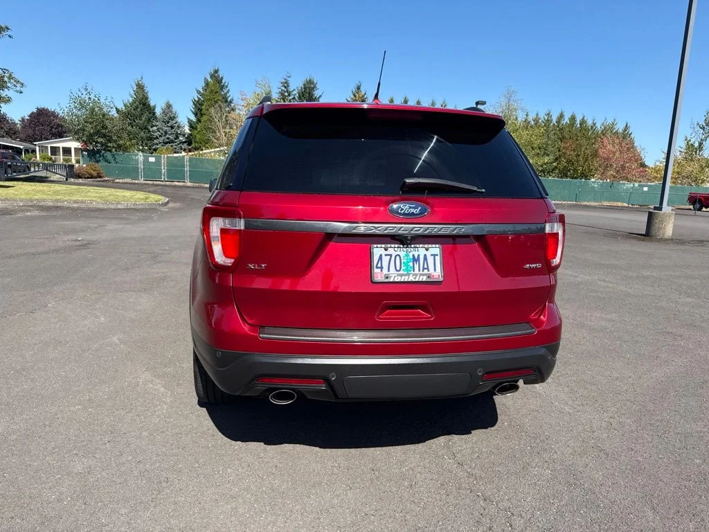 Used 2019 Ruby Red Metallic Ford XLT image 6