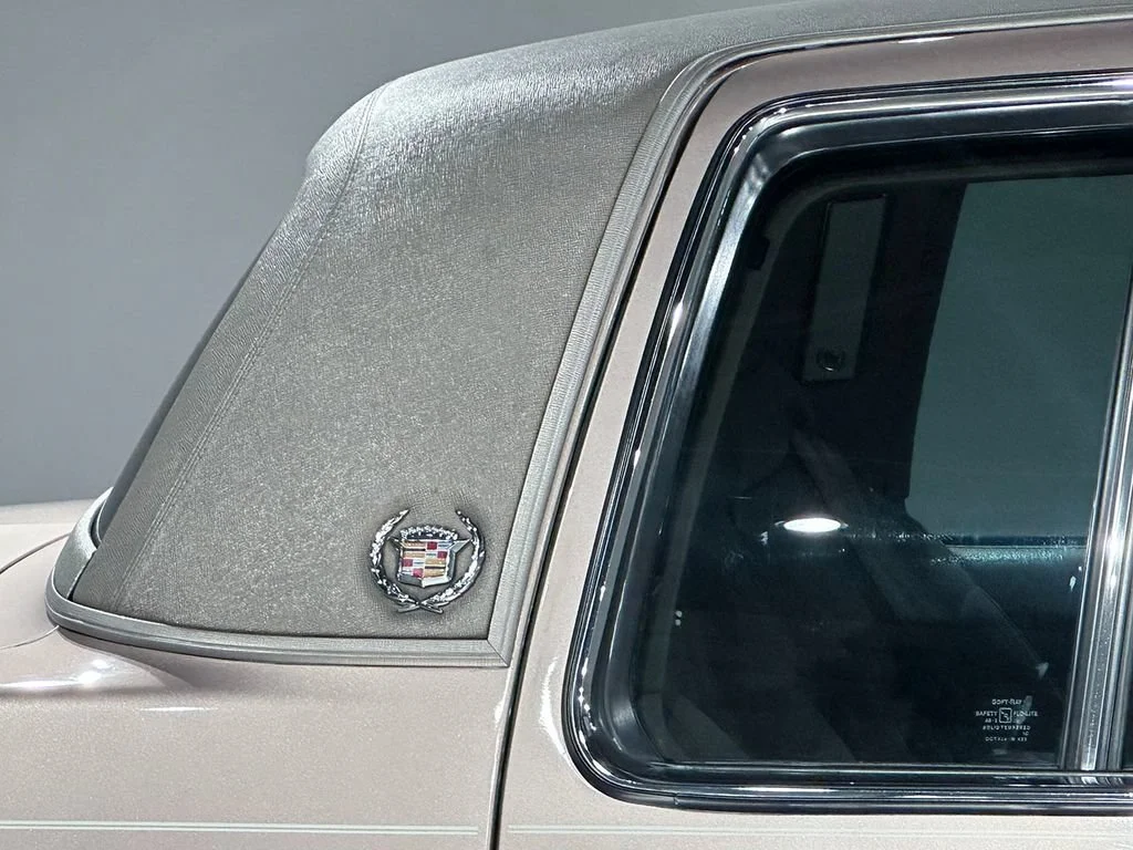 Used 1989  Cadillac NA image 7