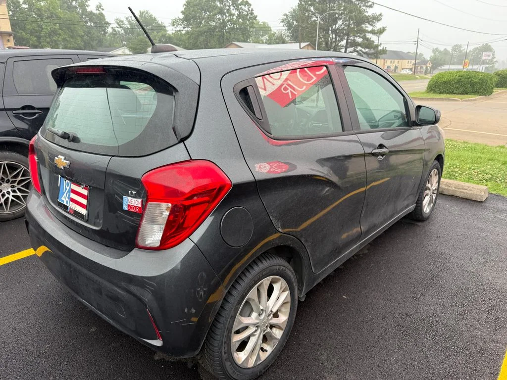 Used 2021 Gray Chevrolet 1LT image 15