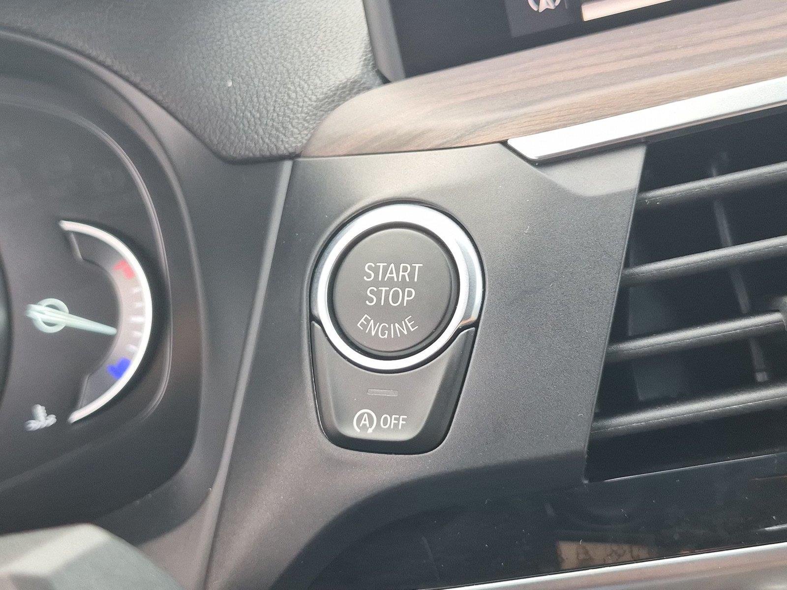 Used 2019 Mineral White Metallic BMW xDrive30i image 31