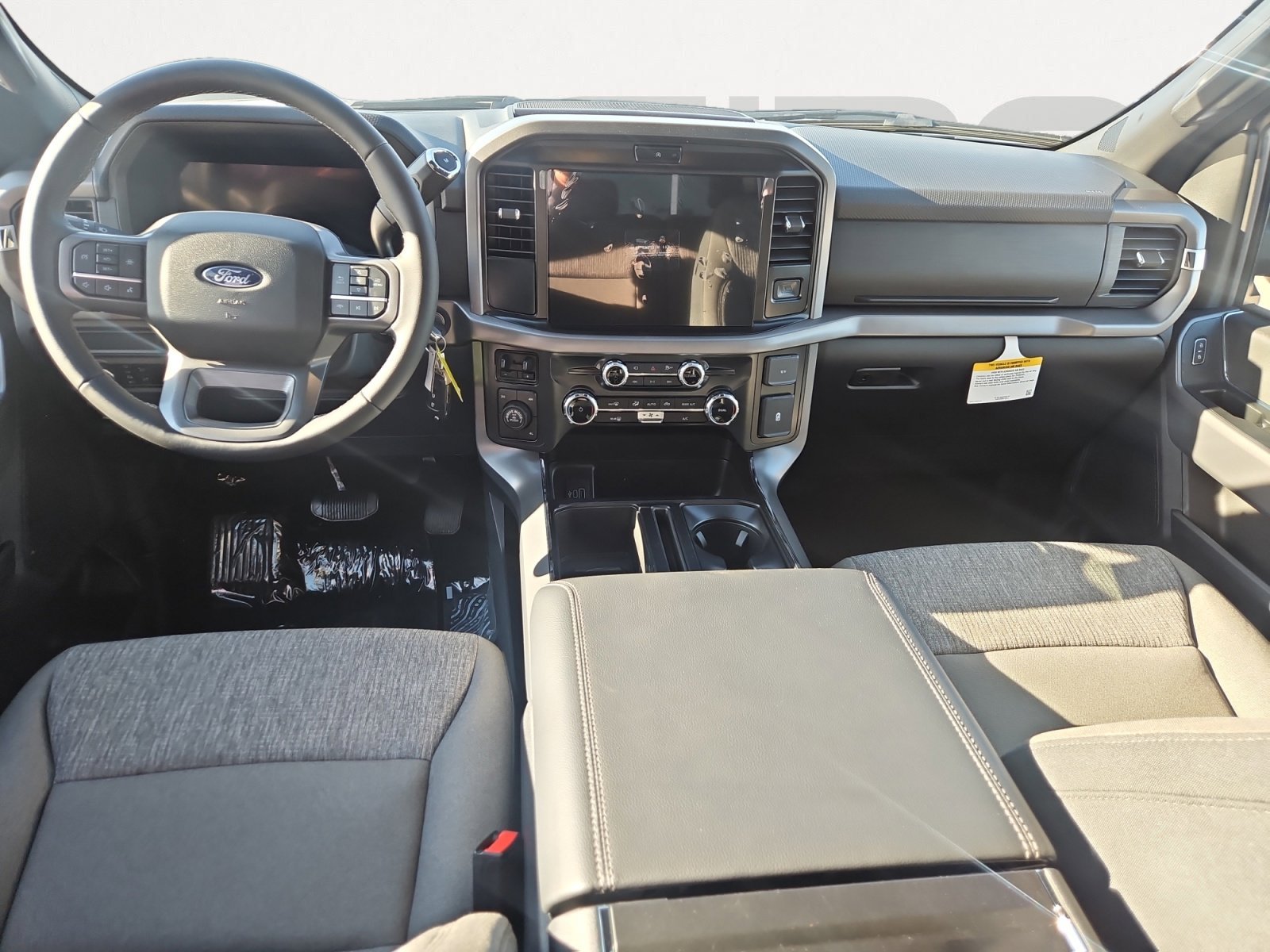 New 2026 Iconic Silver Metallic Ford XLT image 3