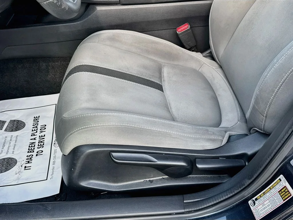 Used 2018 Blue Honda EX image 22