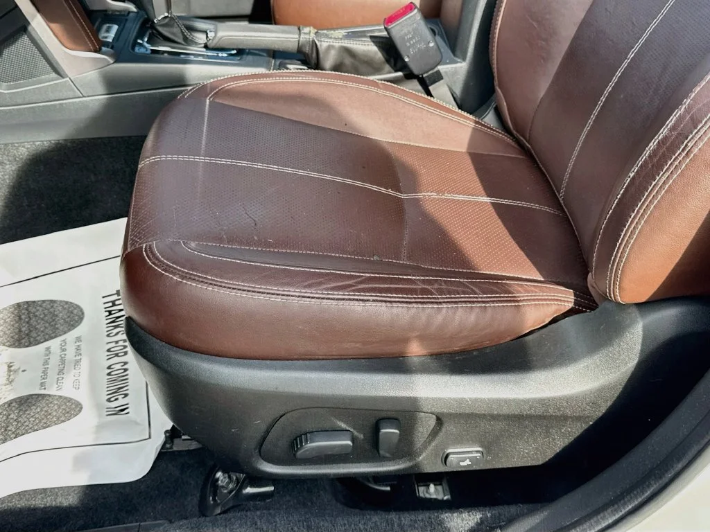 Used 2017 White Subaru 2.5i Touring image 24
