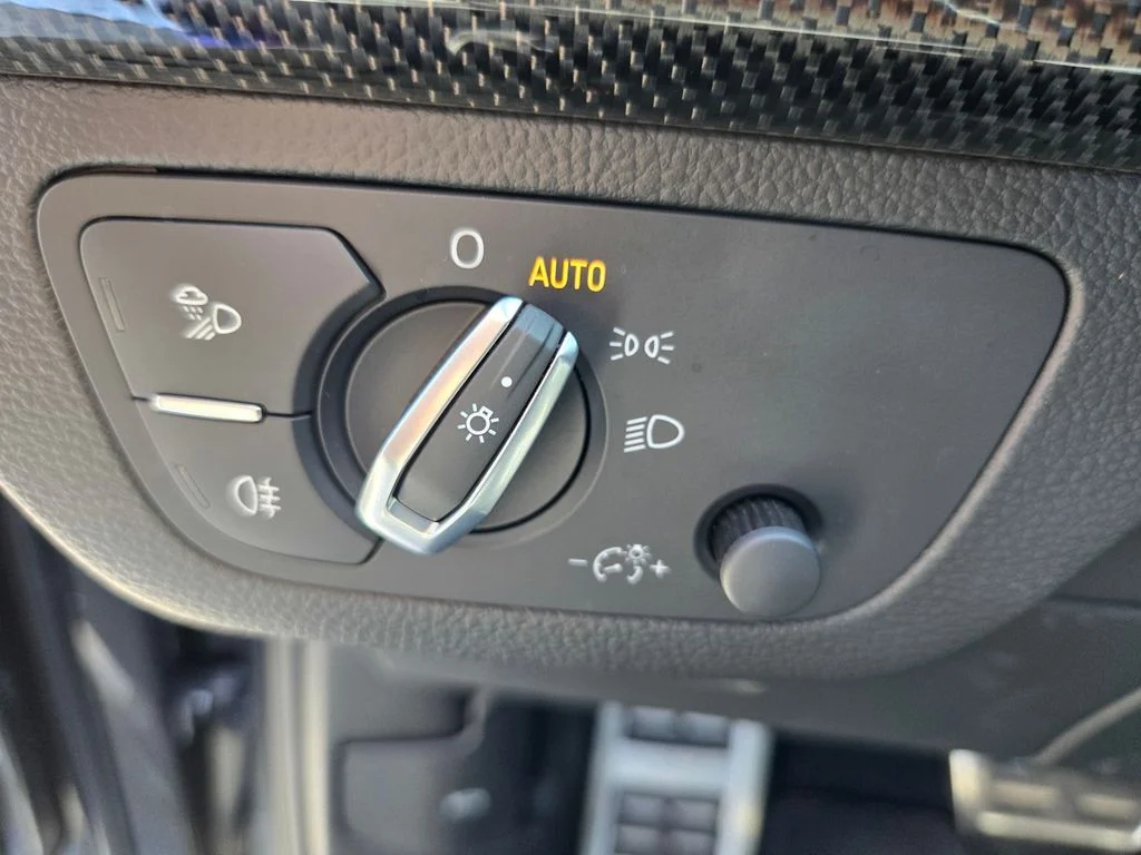Used 2022 Daytona Gray Pearl Effect Audi Premium Plus image 17